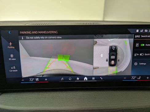 New 2026 BMW 330i Sedan w/ M Sport Package image 23