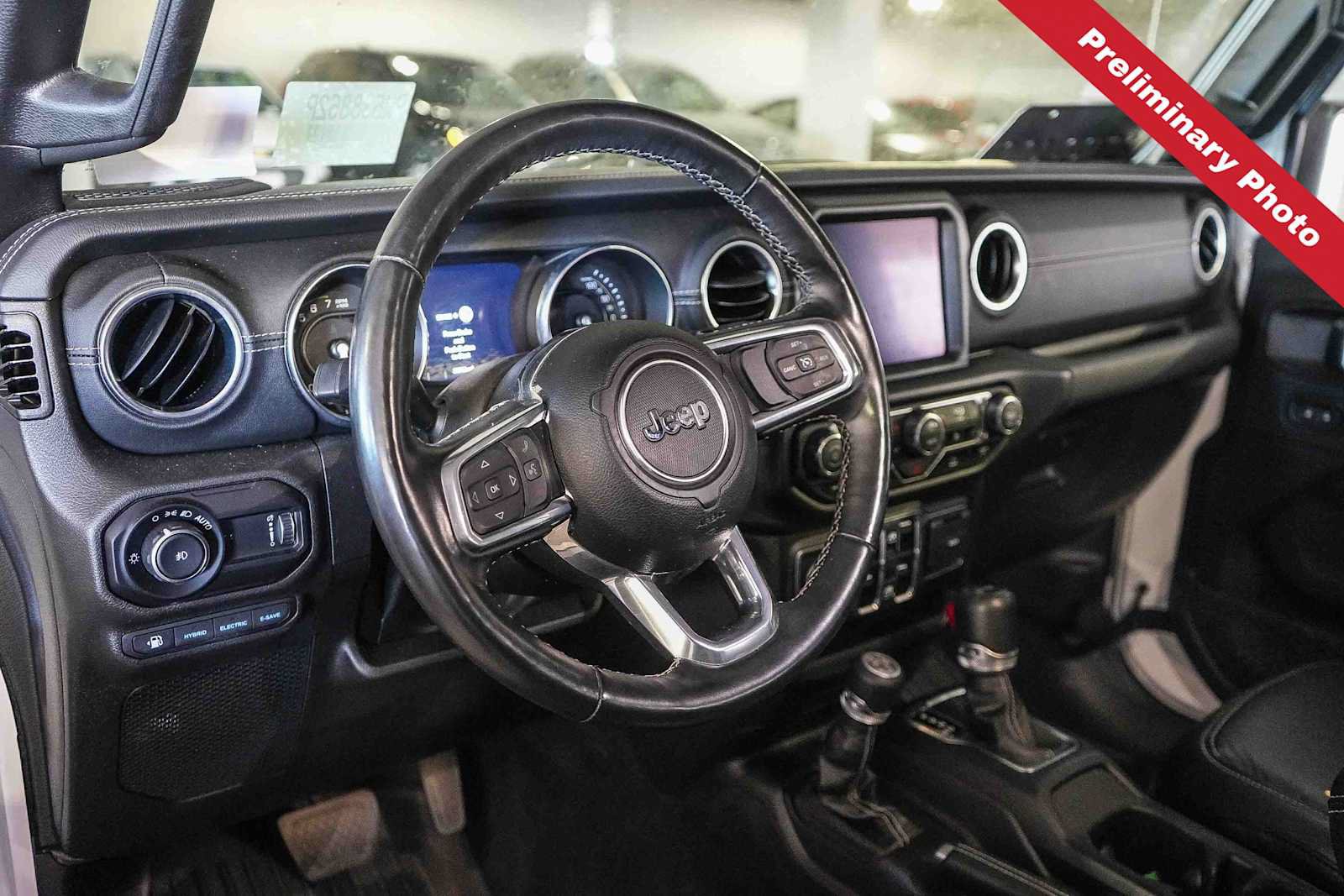 Used 2023 Jeep Wrangler Unlimited Sahara w/ Cold Weather Group AWD/4WD image 14