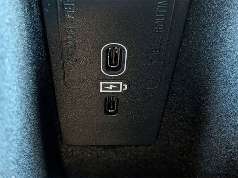 New 2026 Volvo XC60 B5 Plus w/ Protection Package Premier image 25