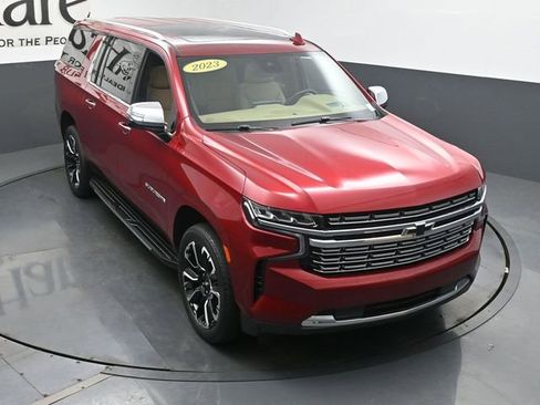 Used 2023 Chevrolet Suburban Premier w/ Premium Package AWD/4WD image 49