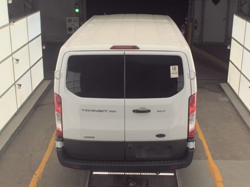 Used 2023 Ford Transit 350 XLT image 8