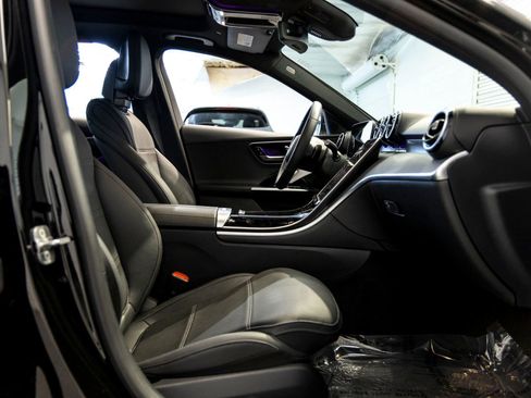 Used 2025 Mercedes-Benz C 300 Sedan image 28