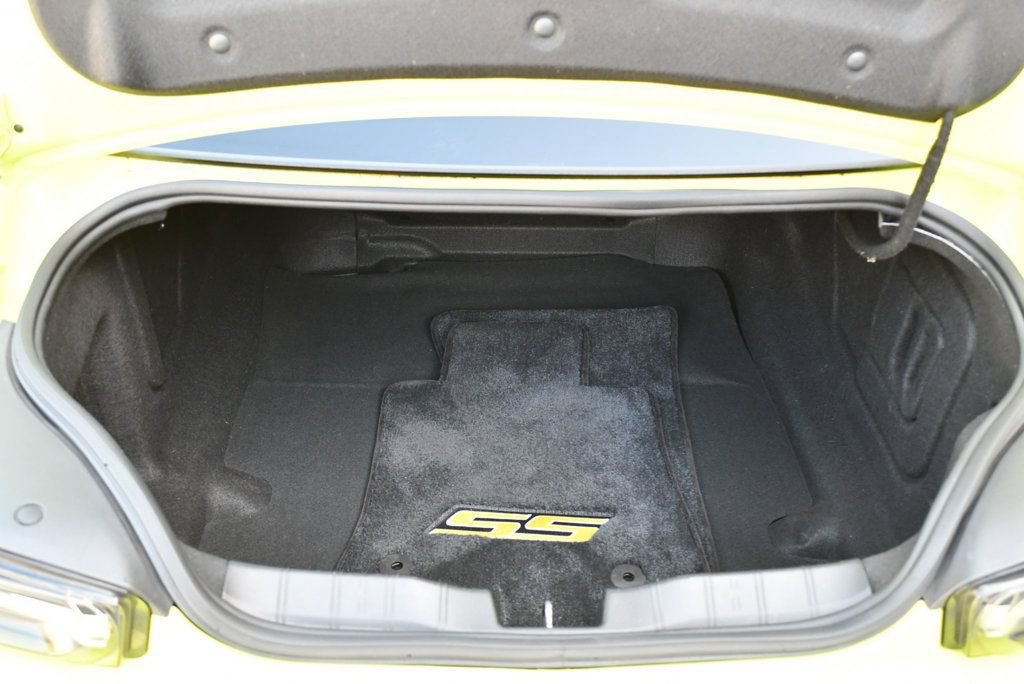 Used 2021 Chevrolet Camaro SS RWD image 17