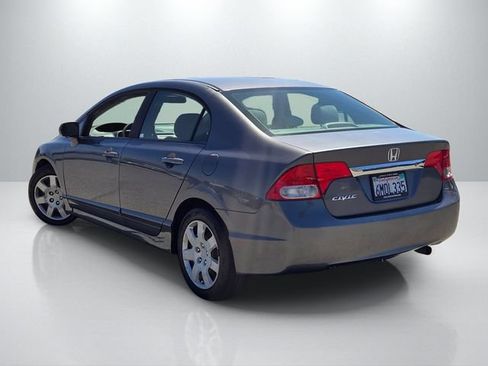 Used 2010 Honda Civic LX image 6