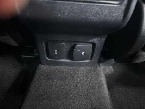 Used 2023 Lincoln Corsair Reserve image 30