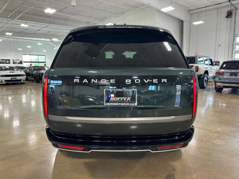 Used 2025 Land Rover Range Rover SE AWD/4WD image 7