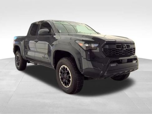 Used 2026 Toyota Tacoma TRD Off-Road AWD/4WD image 8