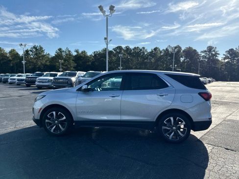 Used 2022 Chevrolet Equinox LT image 6