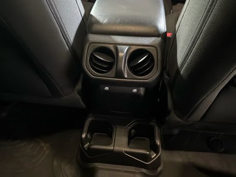 Used 2020 Jeep Wrangler Unlimited Sport S AWD/4WD image 21