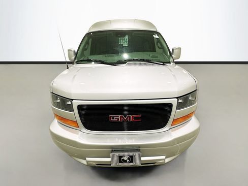 New 2026 GMC Savana 2500 Extended w/ Driver Convenience Package RWD image 2