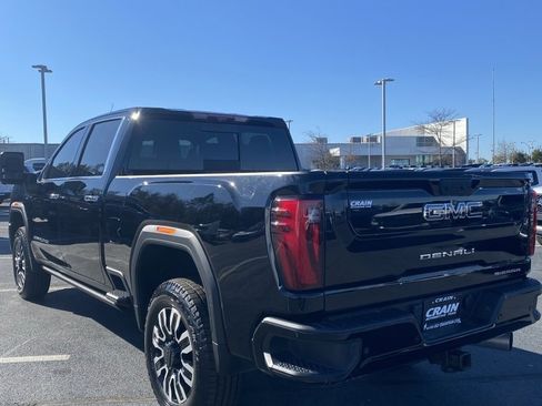 Used 2024 GMC Sierra 2500 Denali Ultimate image 5
