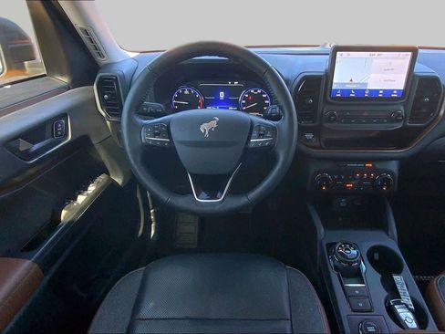 Certified 2022 Ford Bronco Sport Outer Banks w/ Tech Package AWD/4WD image 6