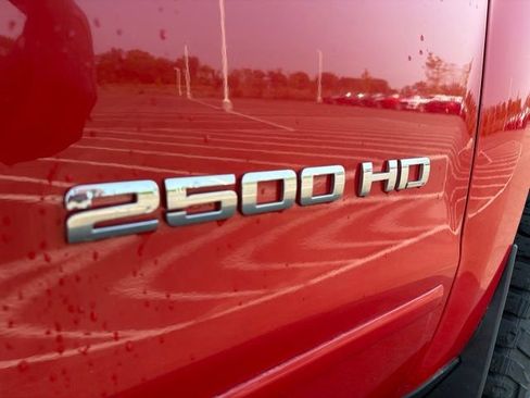 Used 2015 Chevrolet Silverado 2500 LT w/ LT Convenience Package AWD/4WD image 7