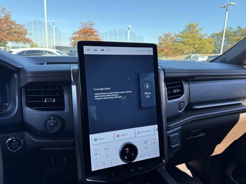 Certified 2024 Ford Expedition King Ranch image 16