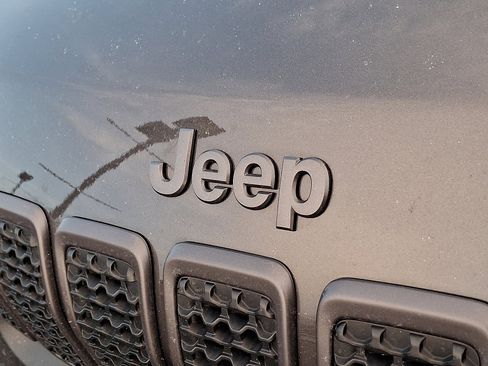 Certified 2022 Jeep Cherokee Trailhawk w/ Sound & Nav Group image 31