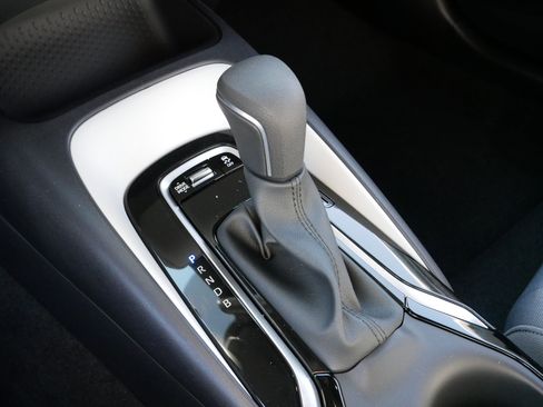 Certified 2025 Toyota Corolla SE image 24