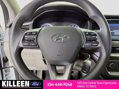 Used 2018 Hyundai Sonata SE FWD image 9