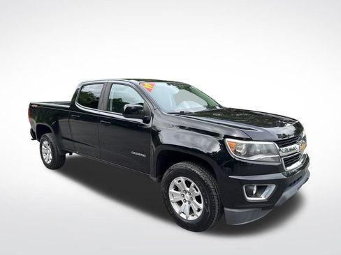 Used 2019 Chevrolet Colorado LT w/ LT Convenience Package AWD/4WD image 3
