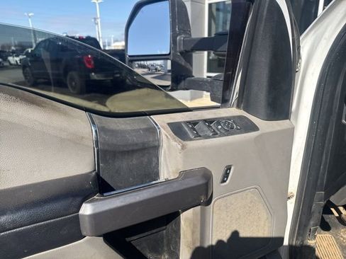 Used 2019 Ford F350 XLT image 19