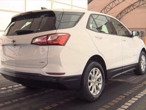 Used 2019 Chevrolet Equinox LS AWD/4WD image 8