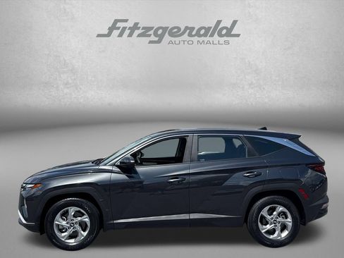 Used 2023 Hyundai Tucson SE FWD image 3