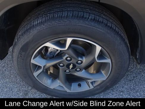 Used 2024 Chevrolet Trax LT w/ Driver Confidence Package image 16