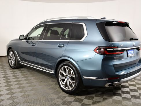 Used 2025 BMW X7 xDrive40i image 8