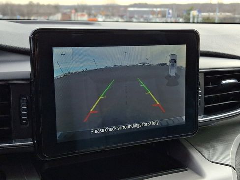 Used 2021 Ford Explorer XLT w/ Equipment Group 202A image 20