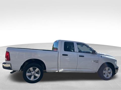 Used 2024 RAM 1500 Classic SLT image 9