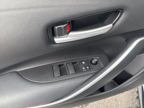 Used 2023 Toyota Corolla SE w/ Carpet Mat Package (TMS) image 9