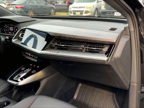 Used 2024 Audi Q4 e-tron Premium AWD/4WD image 23