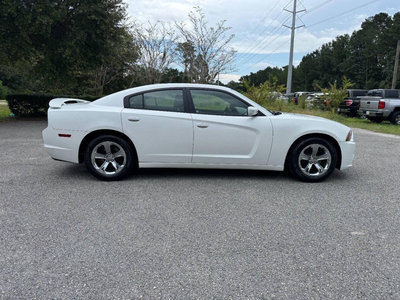 Used 2014 Dodge Charger SE w/ Sport Appearance Group RWD image 7