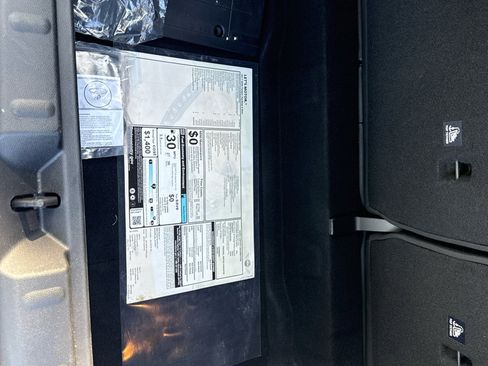 Used 2017 MINI Cooper 4-Door Hardtop image 11