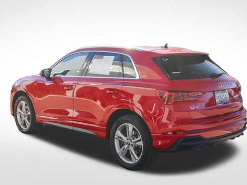 Used 2023 Audi Q3 2.0T Premium w/ 19" Wheel Package image 7