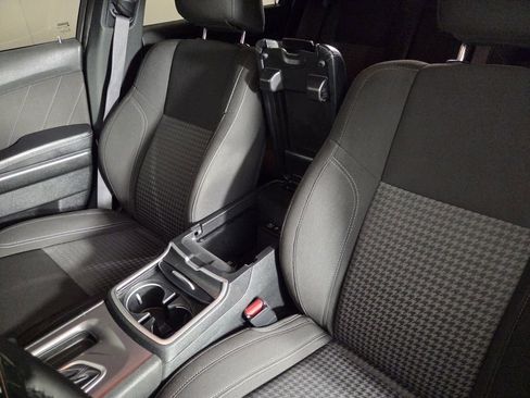 Used 2023 Dodge Charger SXT RWD image 21