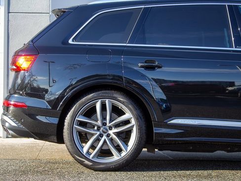 Used 2025 Audi SQ7 Prestige image 6