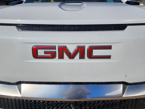 New 2026 GMC Sierra EV Denali image 12