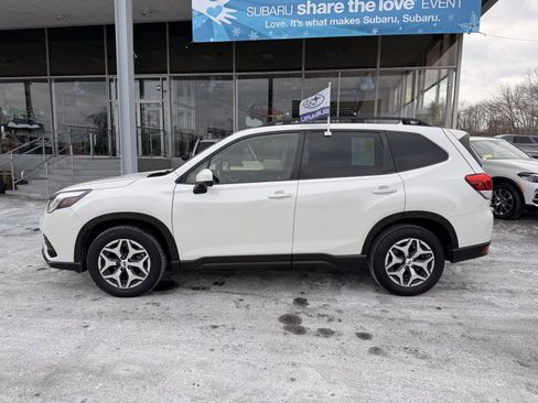 Certified 2023 Subaru Forester Premium image 2