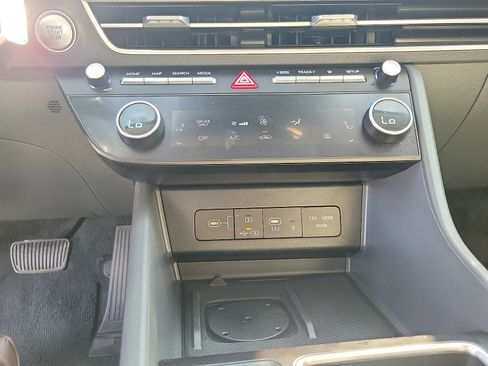 Used 2024 Hyundai Sonata SEL FWD image 15