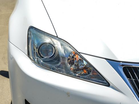 Used 2012 Lexus IS 250 w/ Premium Pkg Value Edition RWD image 9