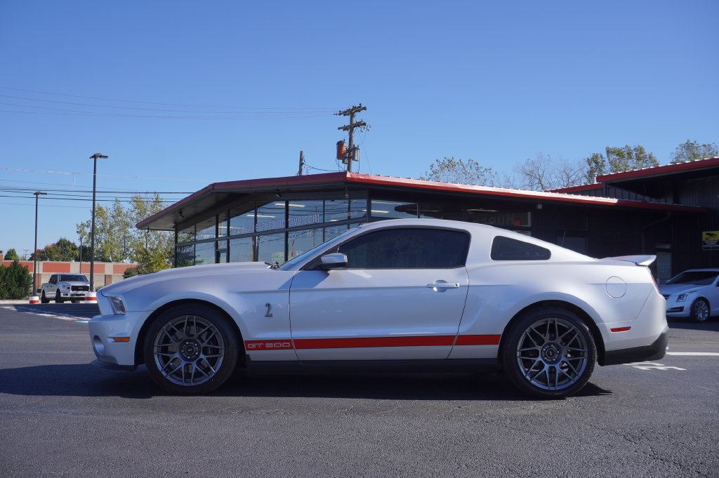 Used 2012 Ford Mustang Shelby GT500 w/ SVT Performance Pkg RWD image 4