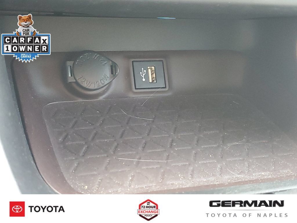 Used 2023 Toyota RAV4 Limited AWD/4WD image 31