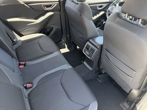 Used 2024 Subaru Forester Premium AWD/4WD image 15