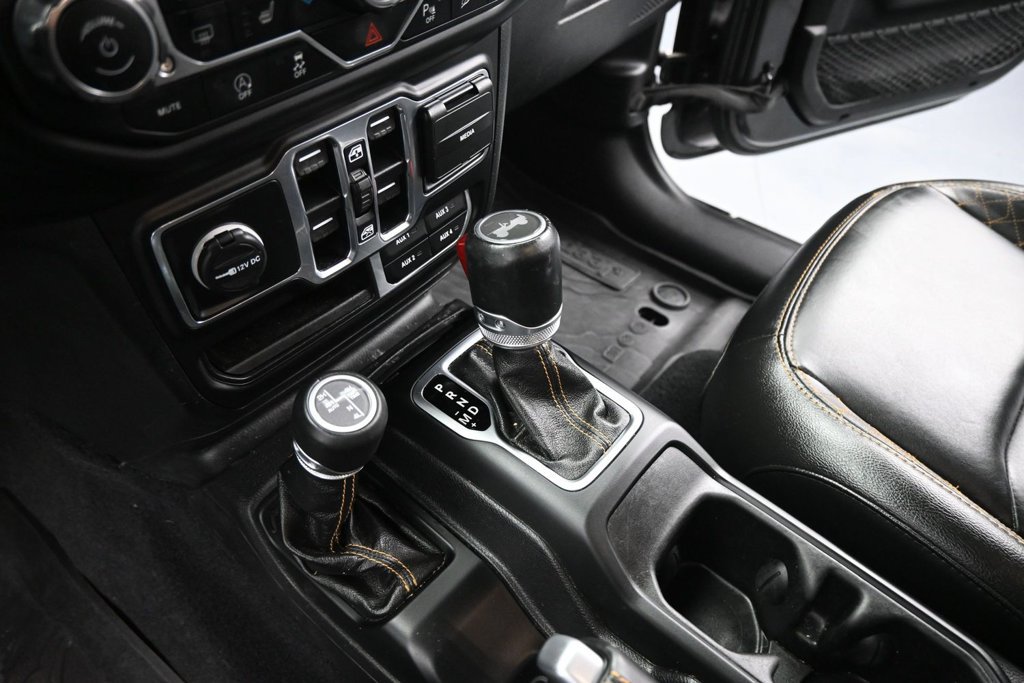 Used 2020 Jeep Wrangler Unlimited Sahara AWD/4WD image 13