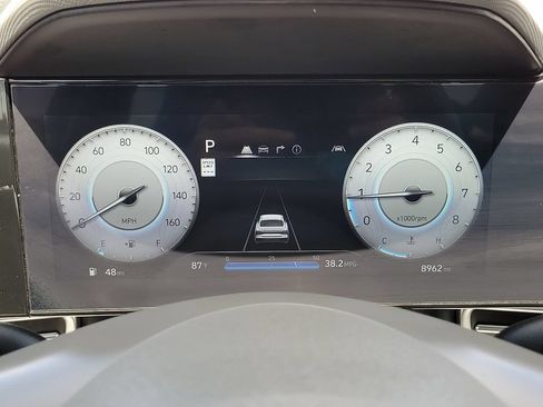 Used 2025 Hyundai Elantra SEL FWD image 27