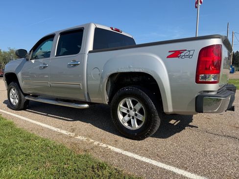 Used 2007 GMC Sierra 1500 SLE w/ SLE1 Preferred Package AWD/4WD image 7