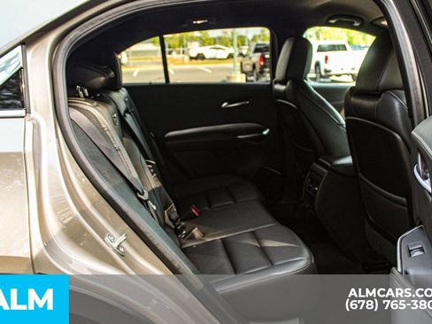 Used 2025 Cadillac XT4 Premium Luxury FWD image 17