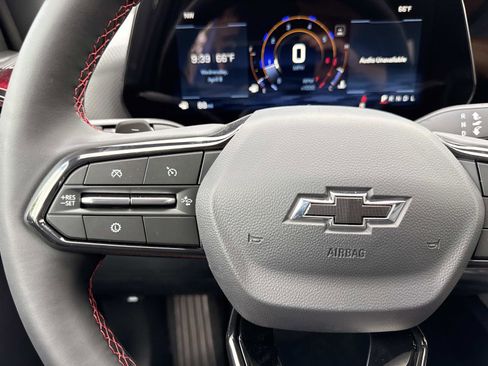 New 2026 Chevrolet Equinox RS w/ Convenience Package III FWD image 15