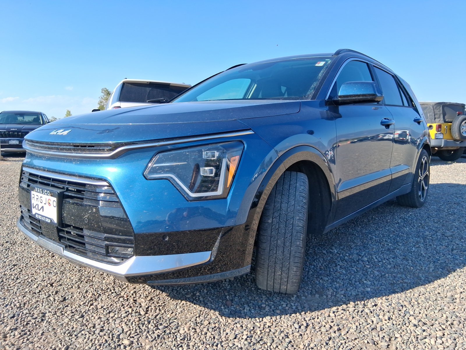Used 2024 Kia Niro SX Touring FWD image 1