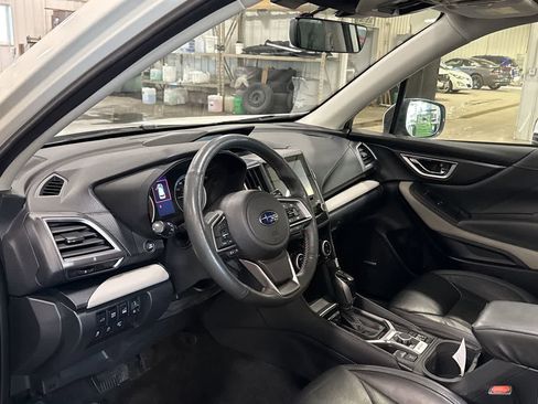 Used 2022 Subaru Forester Limited w/ Popular Package #2 image 2